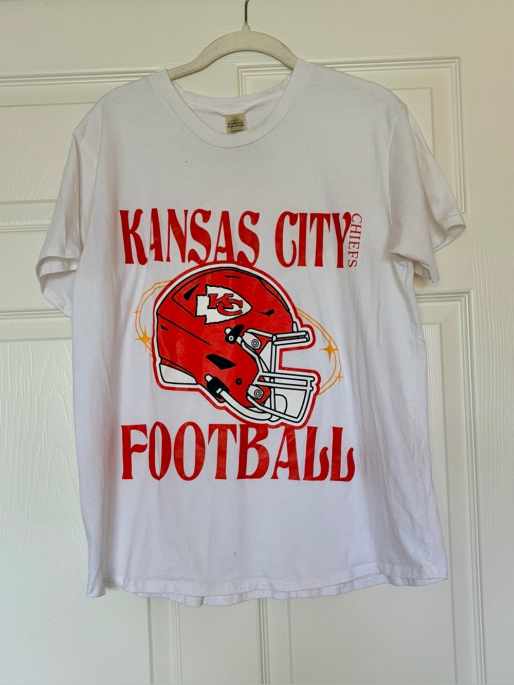 Kansas City Chiefs Football Tee — Women’s Size Medium